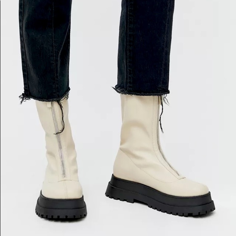 Urban Outfitters zola zip platform boot
